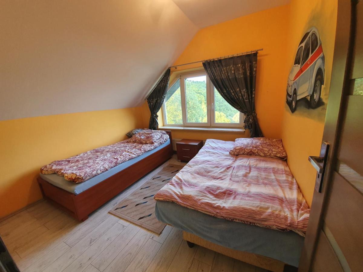 Dom Nad Jeziorem Roznowskim Tegoborze エクステリア 写真